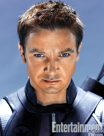 Illustration for article titled New Avengers photos show off the growing Iron Man/Captain America rivalry